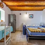 Сasa de vacaciones In Near Paklenica Starigrad Paklenica