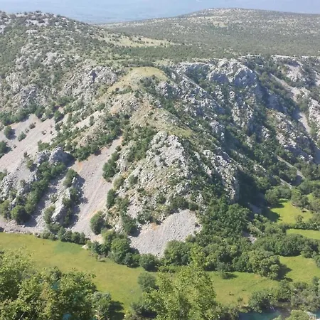 Authentic Stone House On The Mountain Velebit Casa vacanze Starigrad Paklenica