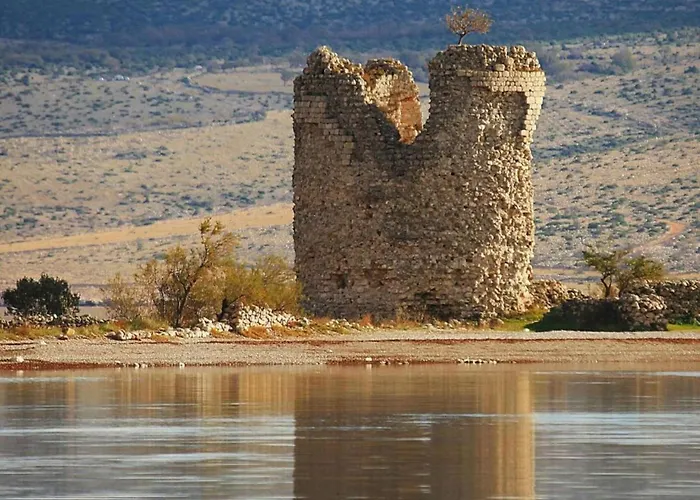 Holiday Home In Starigrad Near Paklenica * Starigrad Paklenica