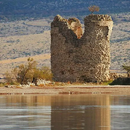 Holiday Home In Starigrad Near Paklenica * Starigrad Paklenica