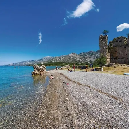 Holiday Home In Starigrad Near Paklenica Holiday home *